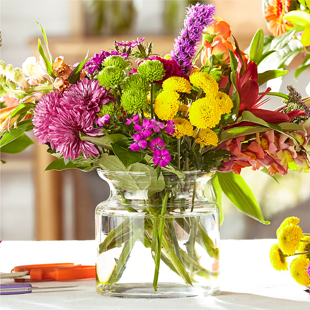Bold & Bright – A Florist Original – ROY'S FLORIST, Winnipeg MB