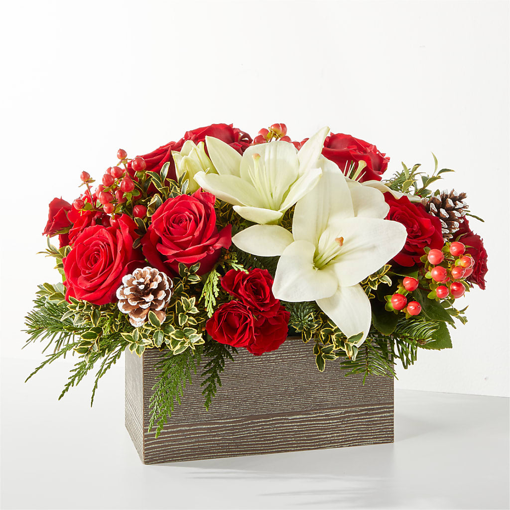 Snowy Wonderland Bouquet – ROY'S FLORIST, Winnipeg MB