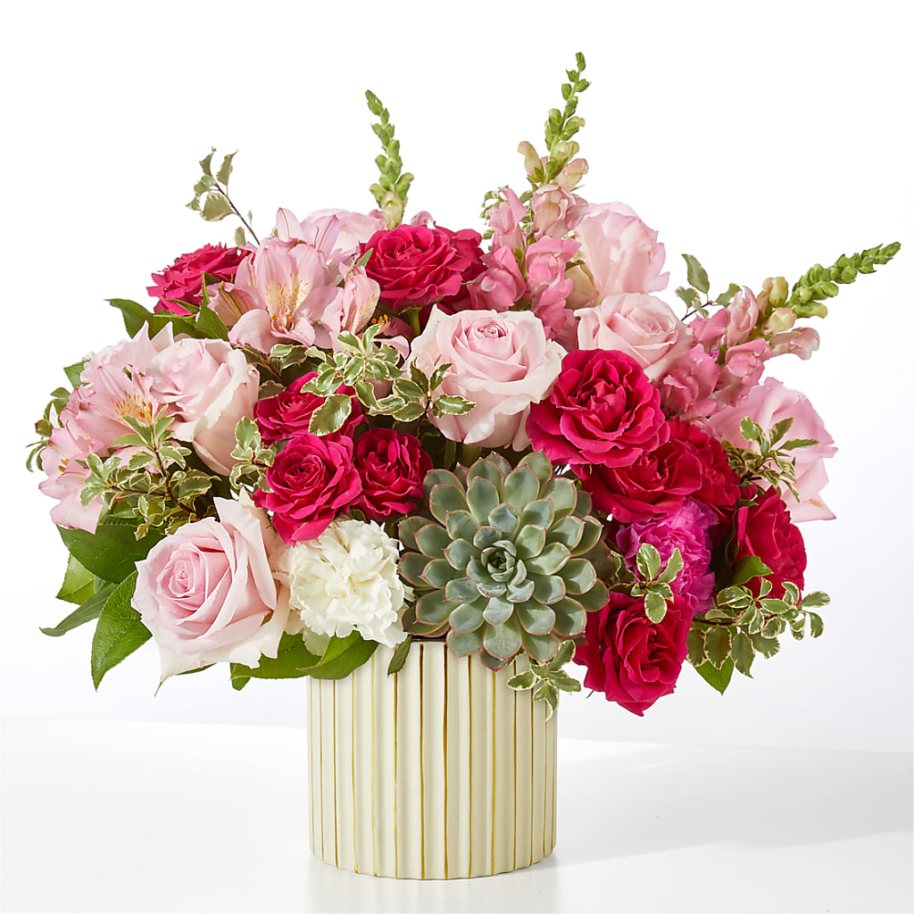 Magenta Musings Bouquet – ROY'S FLORIST, Winnipeg MB
