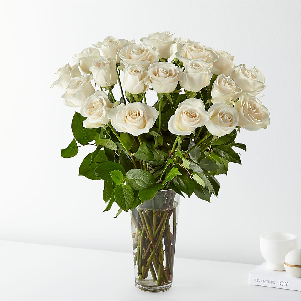 Long Stem White Rose Bouquet – ROY'S FLORIST, Winnipeg MB