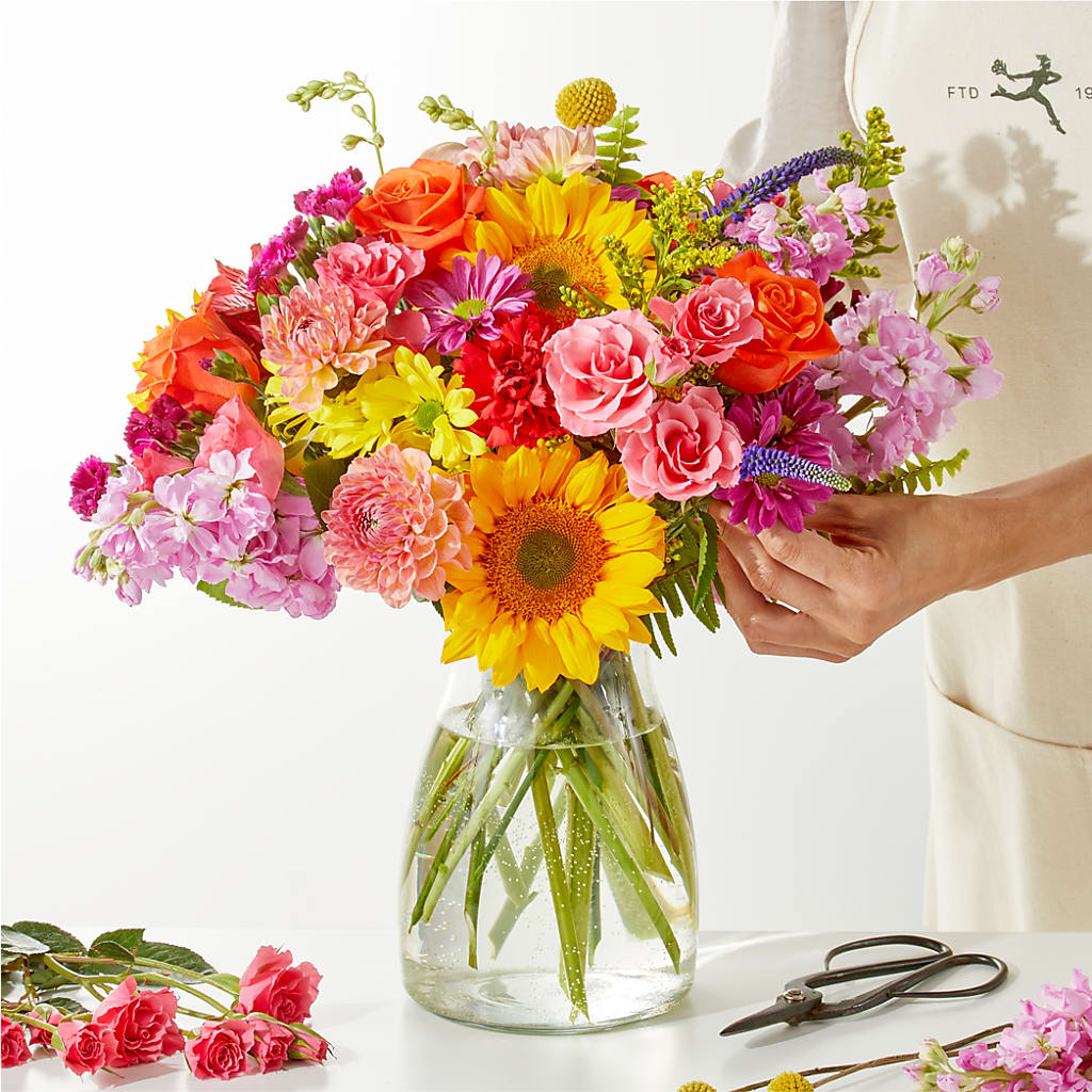 Cue the Confetti - A Florist Original – ROY'S FLORIST, Winnipeg MB