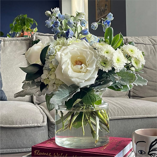 Clear Skies Bouquet – ROY'S FLORIST, Winnipeg MB