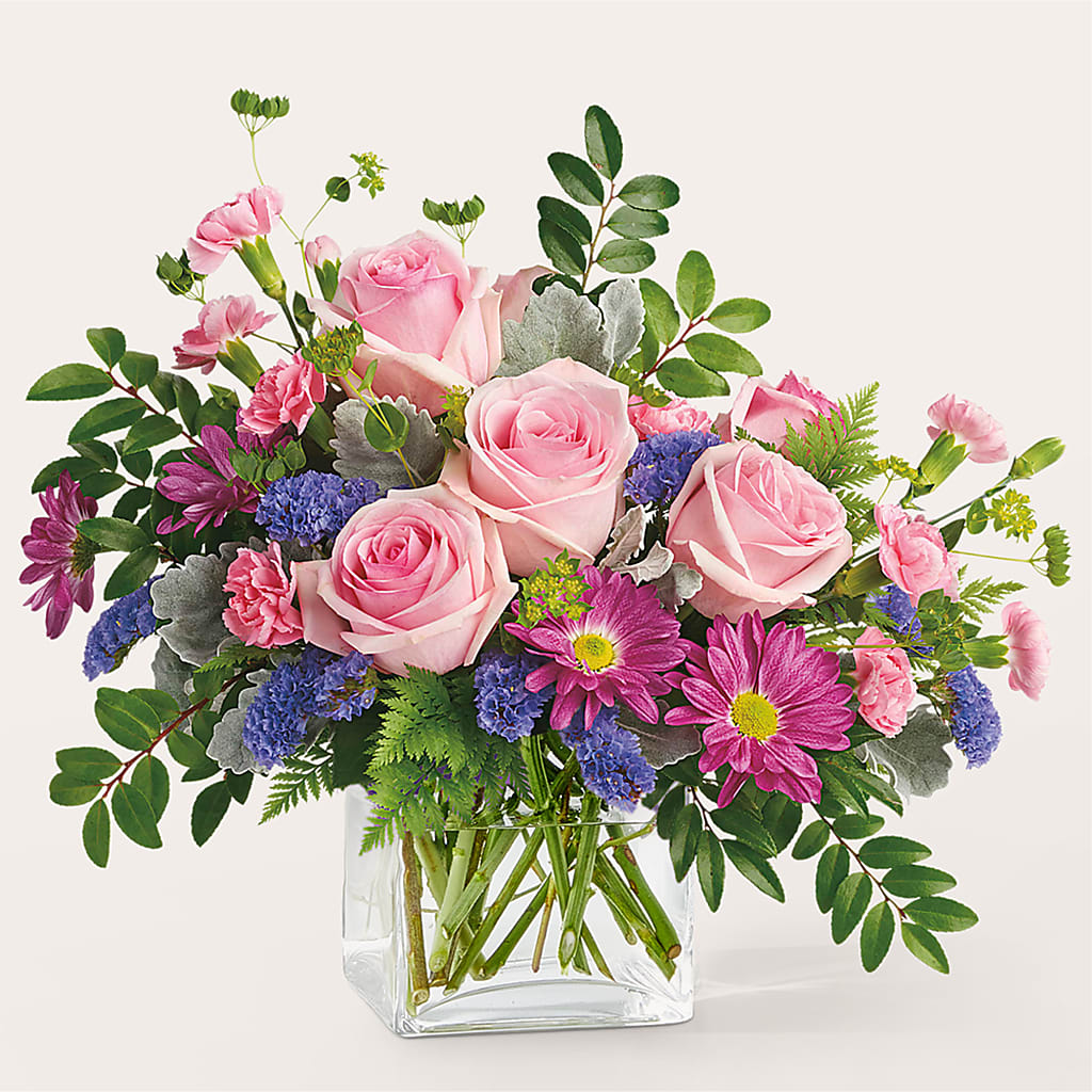 Starlet Bouquet – ROY'S FLORIST, Winnipeg MB