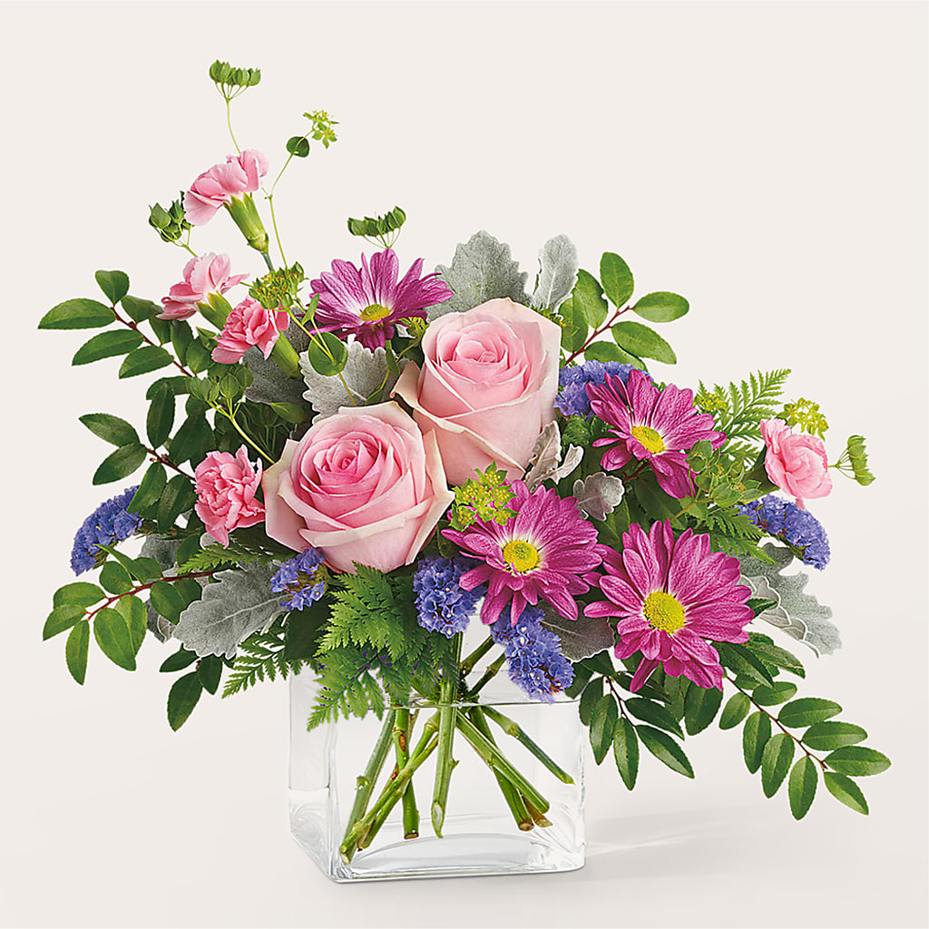 Starlet Bouquet – ROY'S FLORIST, Winnipeg MB