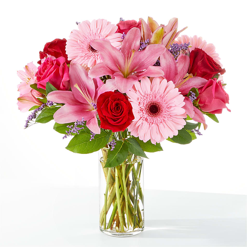 Lots of Love Bouquet – ROY'S FLORIST, Winnipeg MB