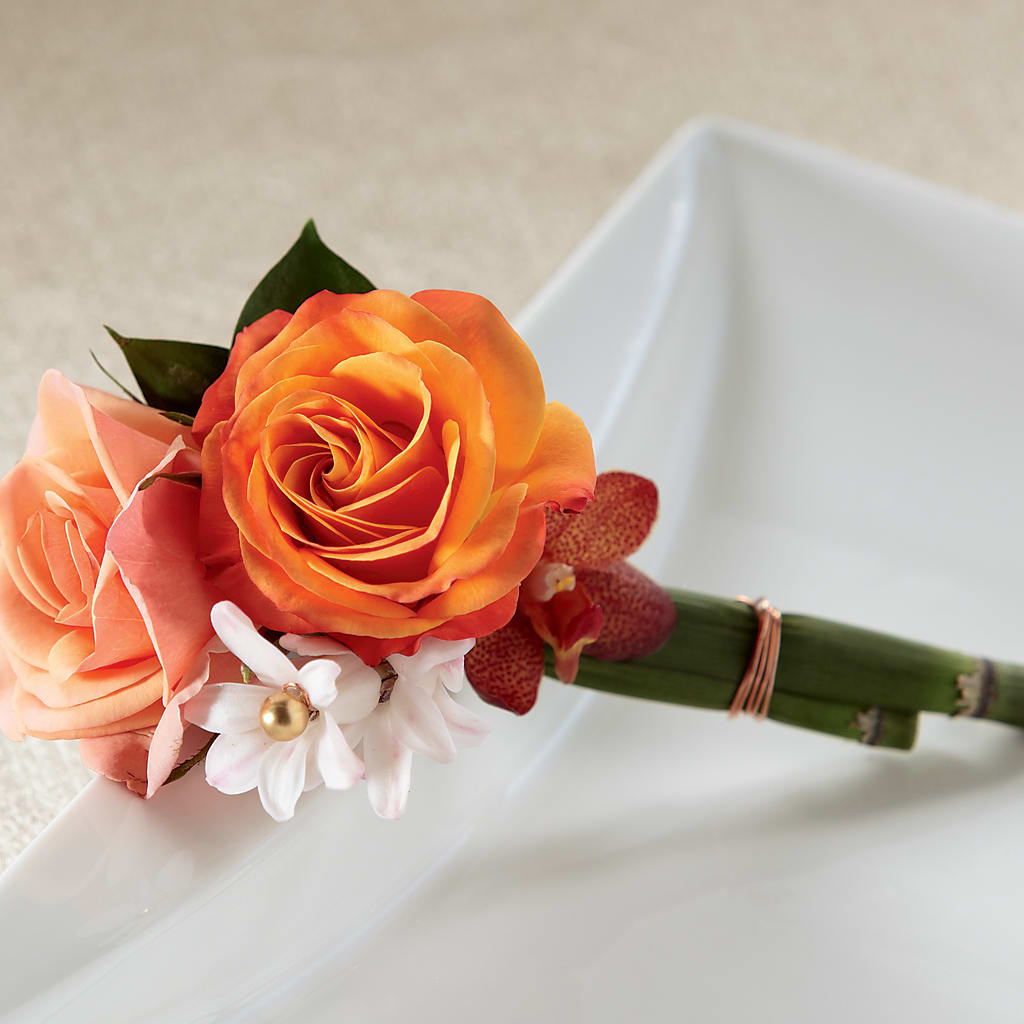 Sunset Dream Boutonniere – ROY'S FLORIST, Winnipeg MB