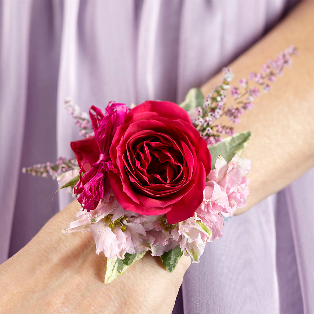 Rose Charm Corsage – ROY'S FLORIST, Winnipeg MB
