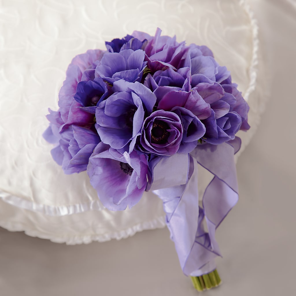 Purple Passion Bouquet – ROY'S FLORIST, Winnipeg MB