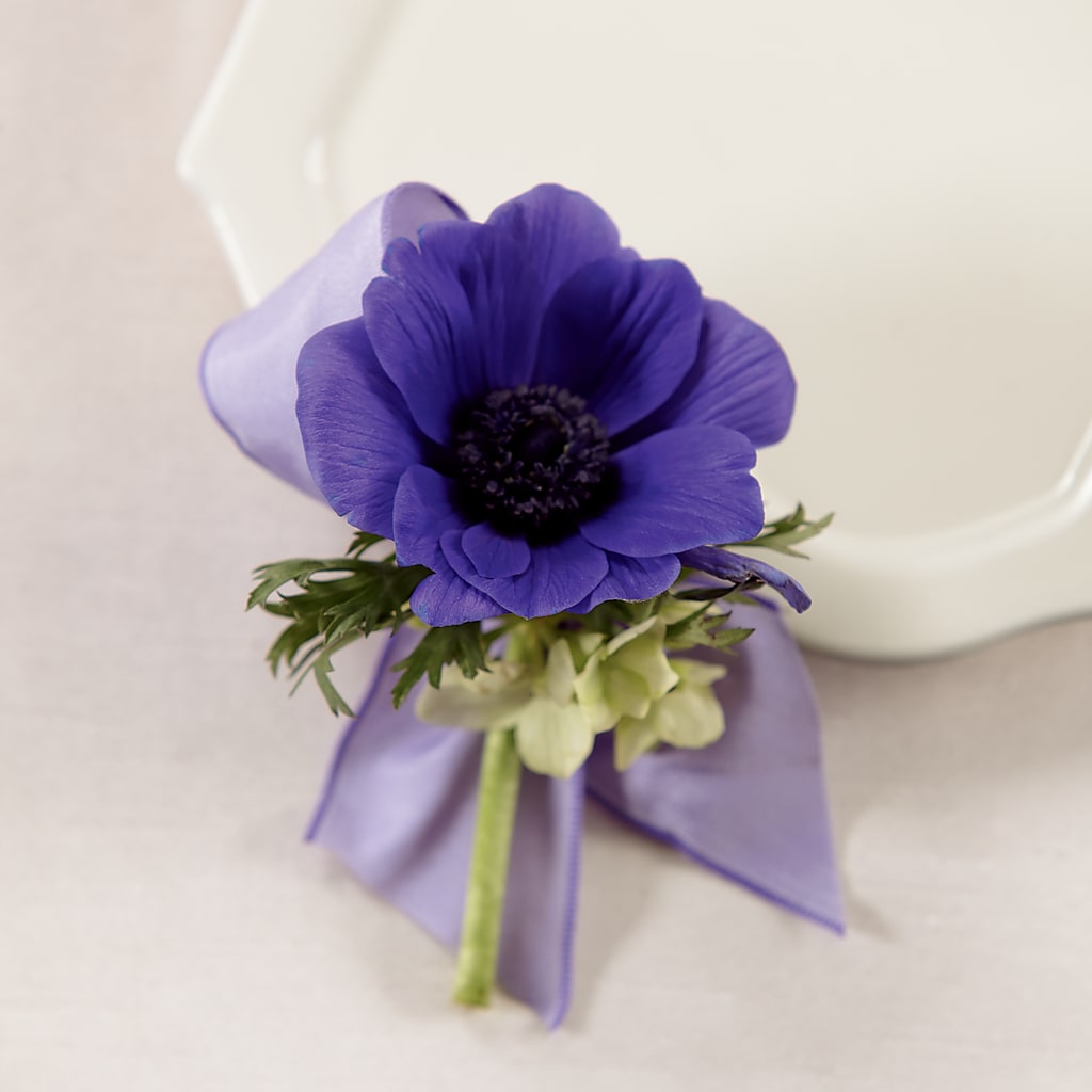 Purple Passion Boutonniere – ROY'S FLORIST, Winnipeg MB