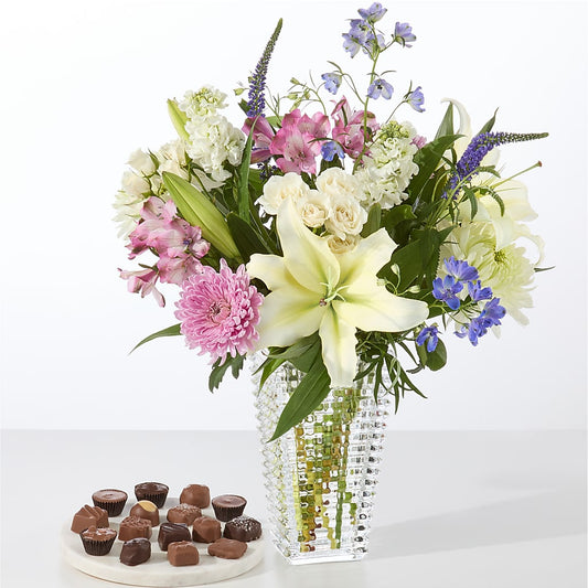 Winter Celebration Bouquet – ROY'S FLORIST, Winnipeg MB