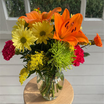 Bold & Bright – A Florist Original – ROY'S FLORIST, Winnipeg MB