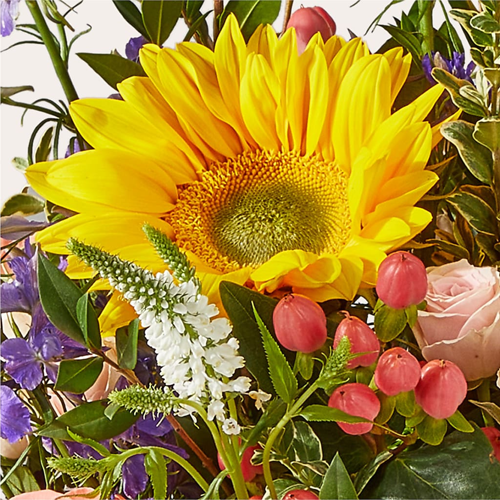 The Good Life Bouquet – ROY'S FLORIST, Winnipeg MB