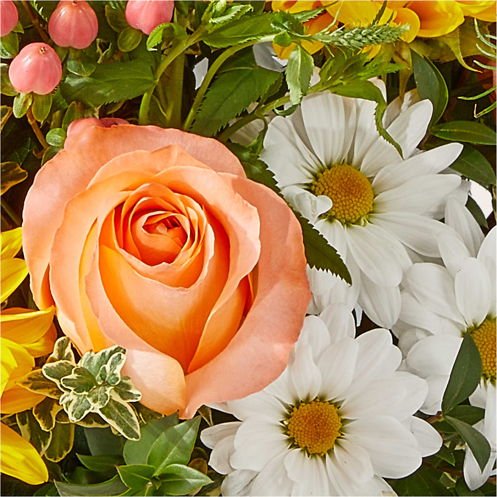 The Good Life Bouquet – ROY'S FLORIST, Winnipeg MB