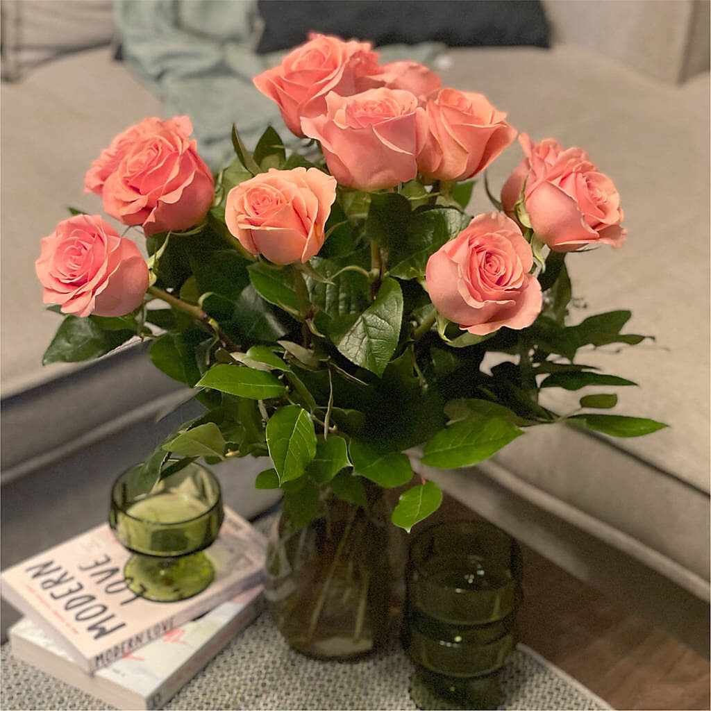Long Stem Pink Rose Bouquet – ROY'S FLORIST, Winnipeg MB