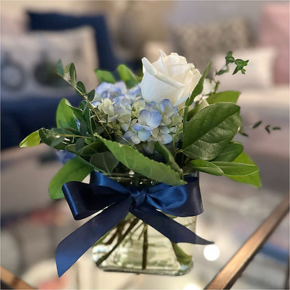 Sky Blue Delight Bouquet – ROY'S FLORIST, Winnipeg MB