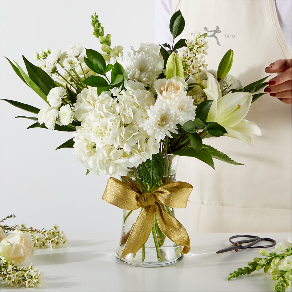 New Beginnings – A Florist Original – ROY'S FLORIST, Winnipeg MB