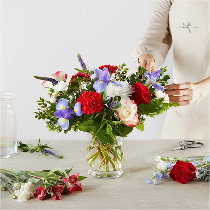 Star Spangled - A Florist Original – ROY'S FLORIST, Winnipeg MB