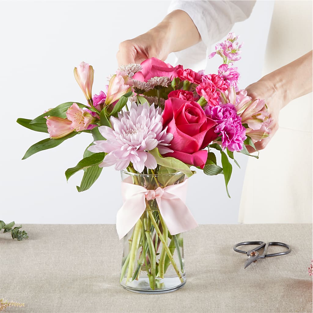 Pink Ribbon - A Florist Original – ROY'S FLORIST, Winnipeg MB