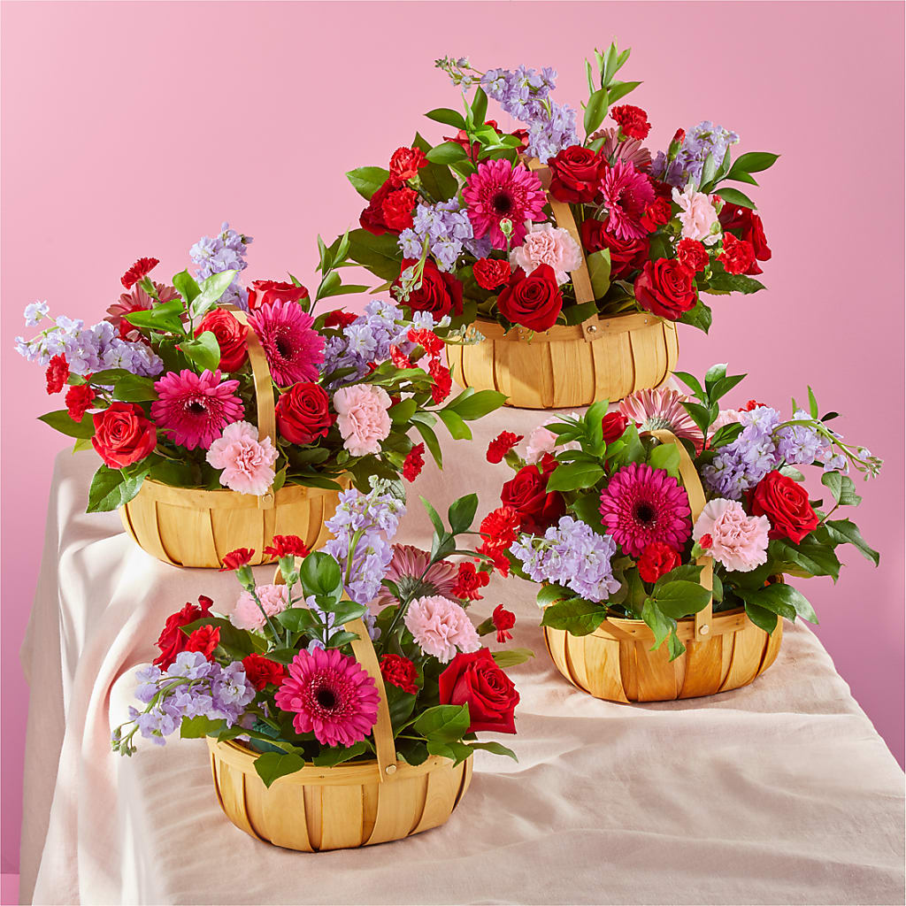 Pink Picnic Basket – ROY'S FLORIST, Winnipeg MB