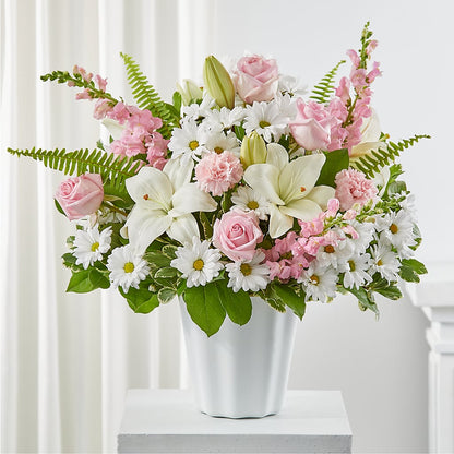 Soft Touch Tabletop Basket – ROY'S FLORIST, Winnipeg MB