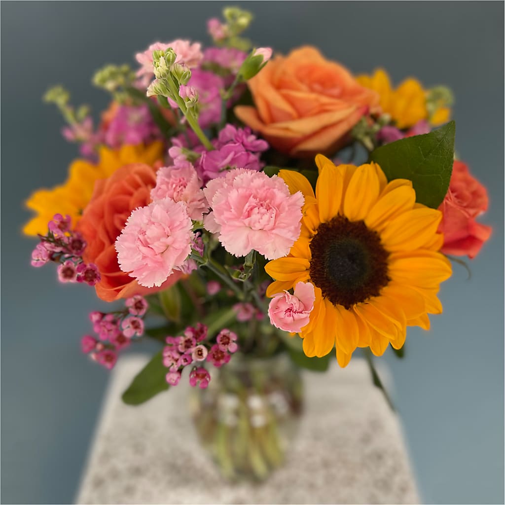 Yellow Brick Road Bouquet – ROY'S FLORIST, Winnipeg MB