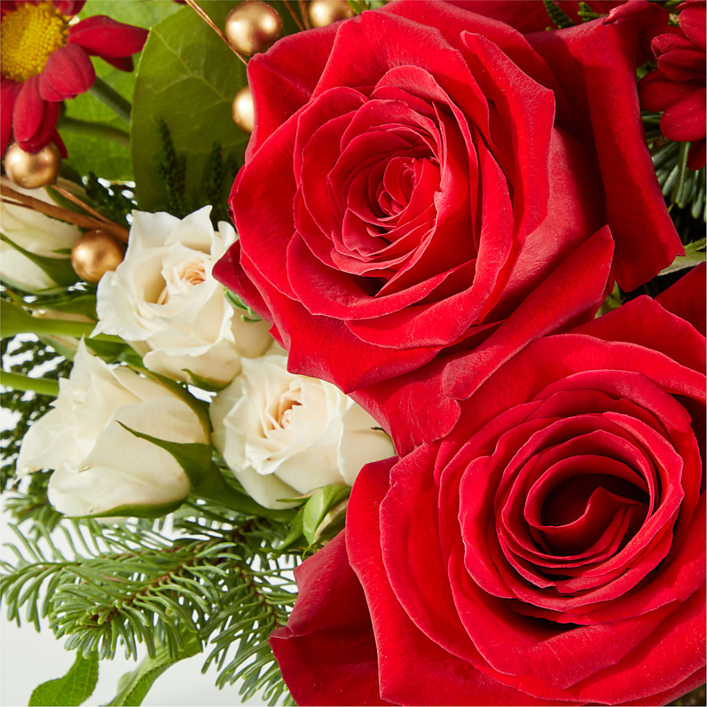 Believe Bouquet – ROY'S FLORIST, Winnipeg MB