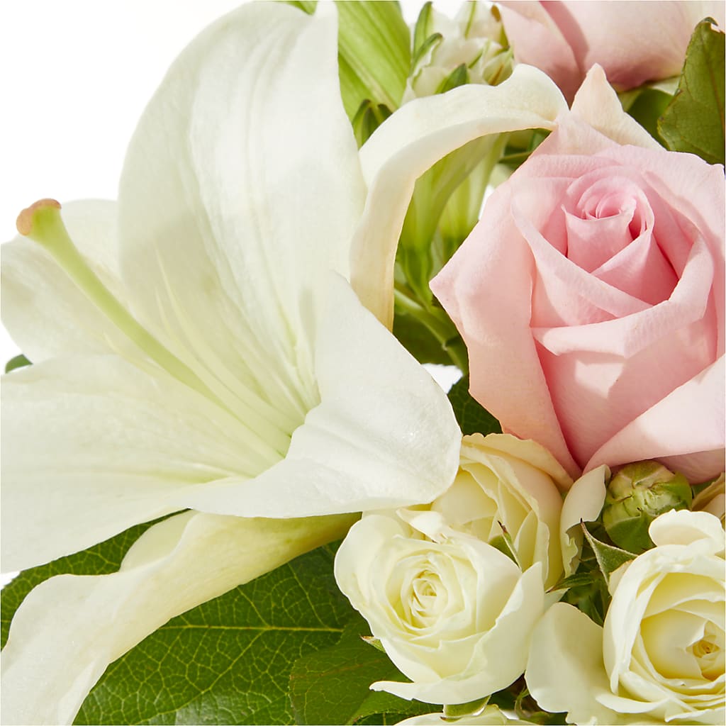 Kindhearted Bouquet – ROY'S FLORIST, Winnipeg MB