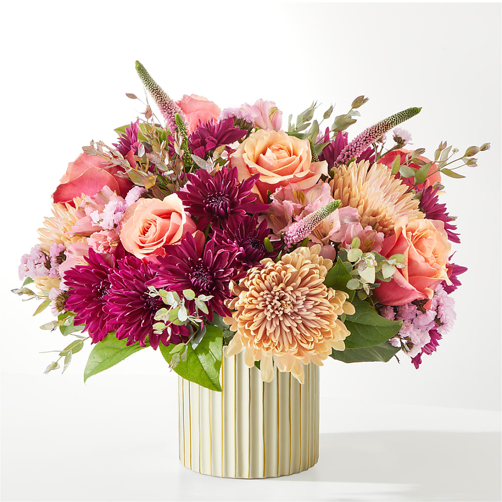 Berry Cobbler Bouquet with Ivory Vase – ROY'S FLORIST, Winnipeg MB
