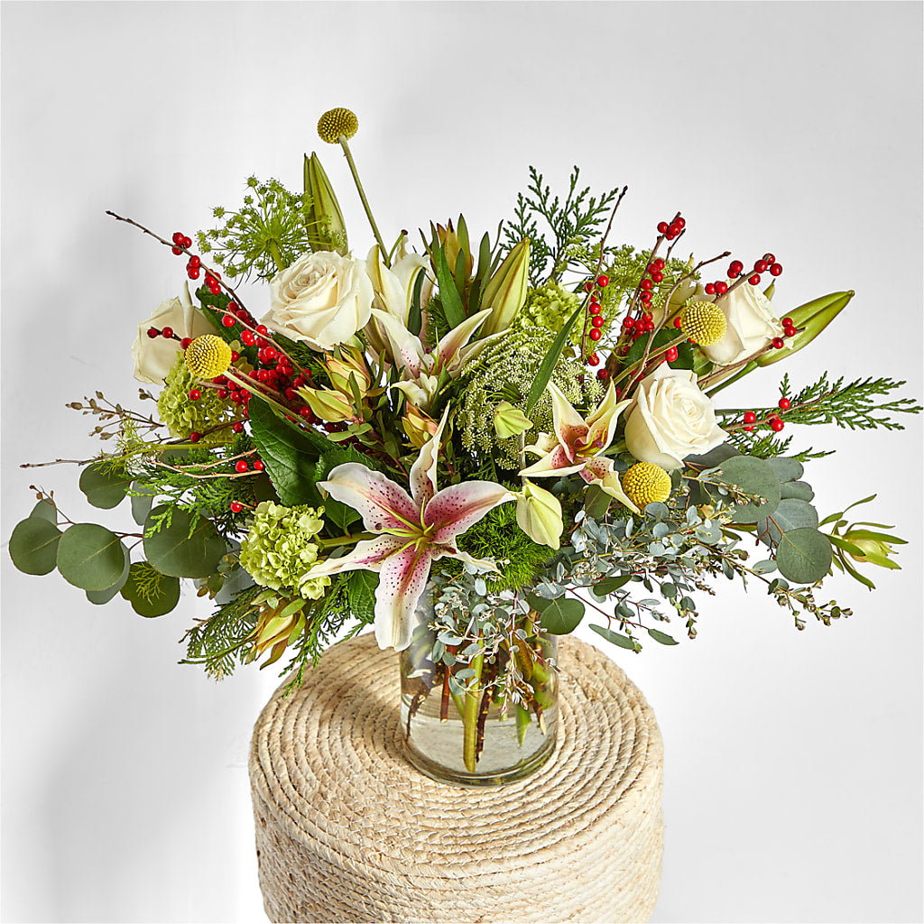 Berry & Bright Bouquet – ROY'S FLORIST, Winnipeg MB