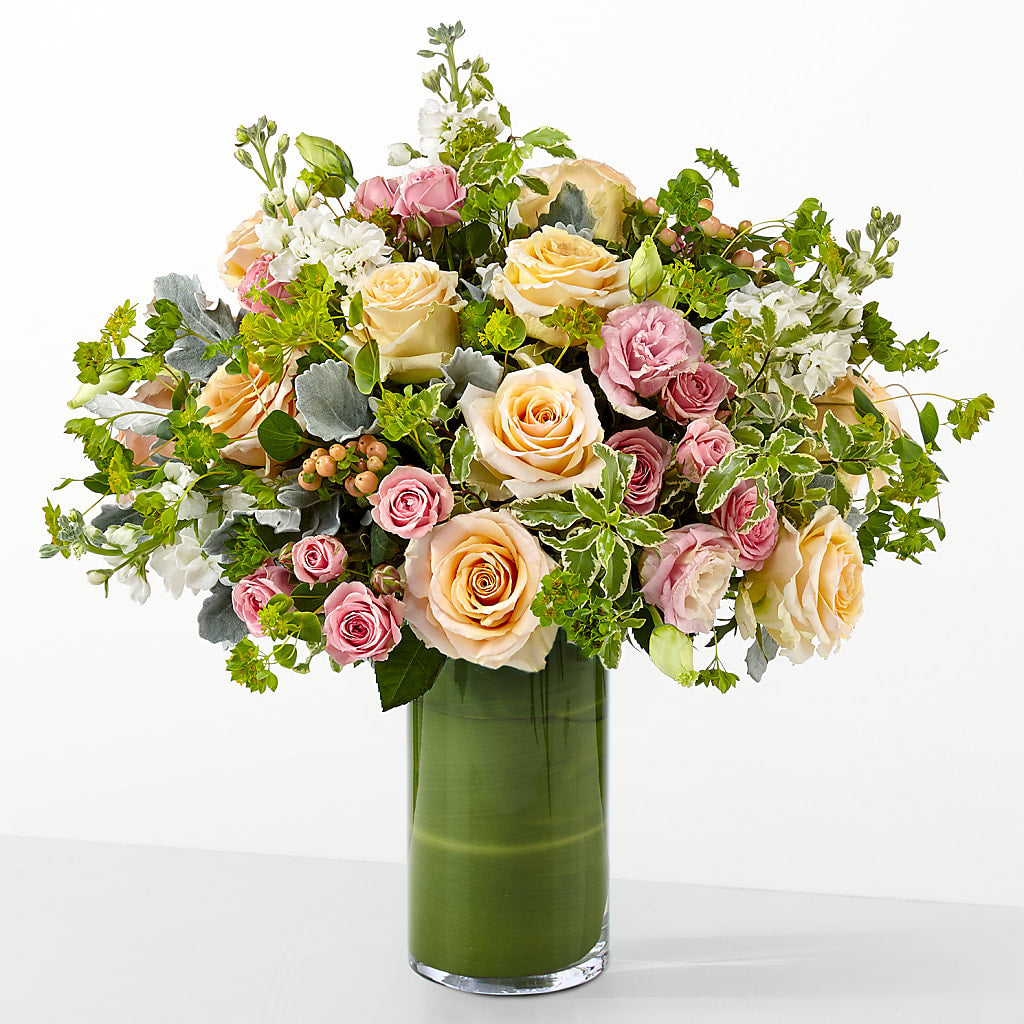 The Glamour Shot – ROY'S FLORIST, Winnipeg MB